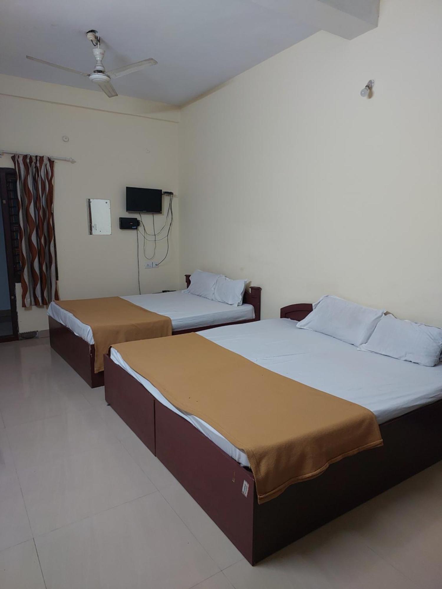 Adhithya Apartments Guruvāyūr Екстериор снимка
