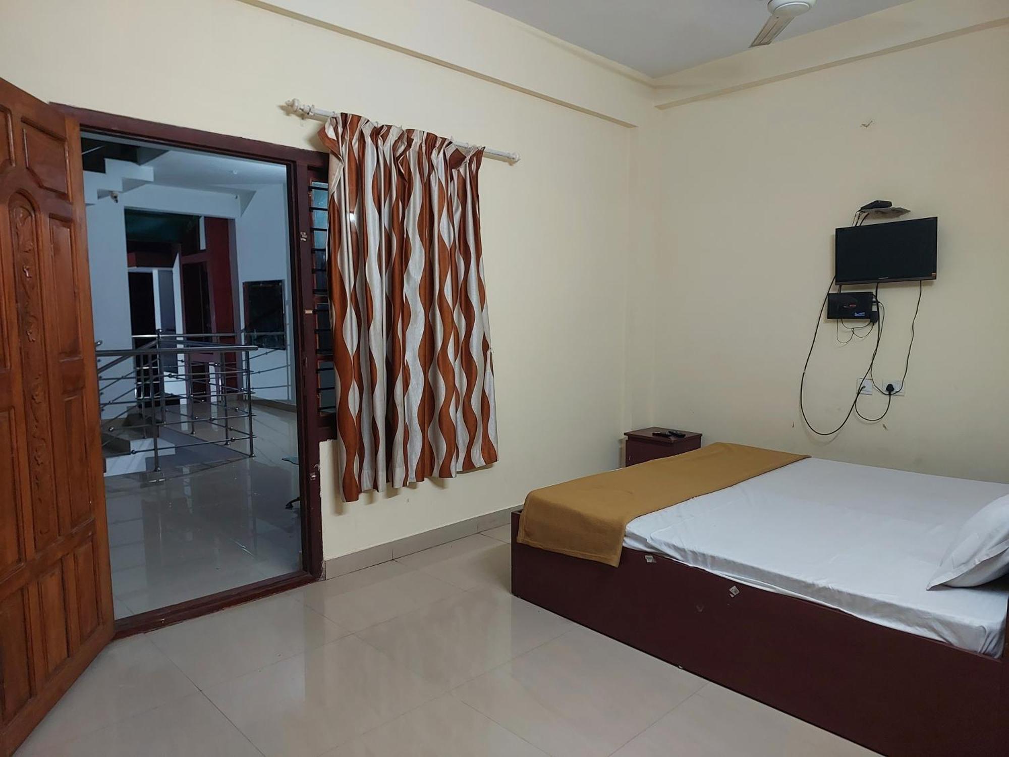 Adhithya Apartments Guruvāyūr Екстериор снимка